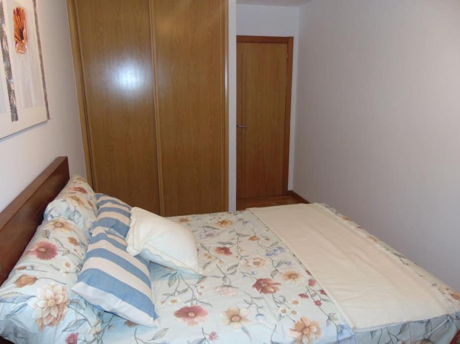 Apartamento Con Jardin Сантьяго-де-Компостела Екстер'єр фото
