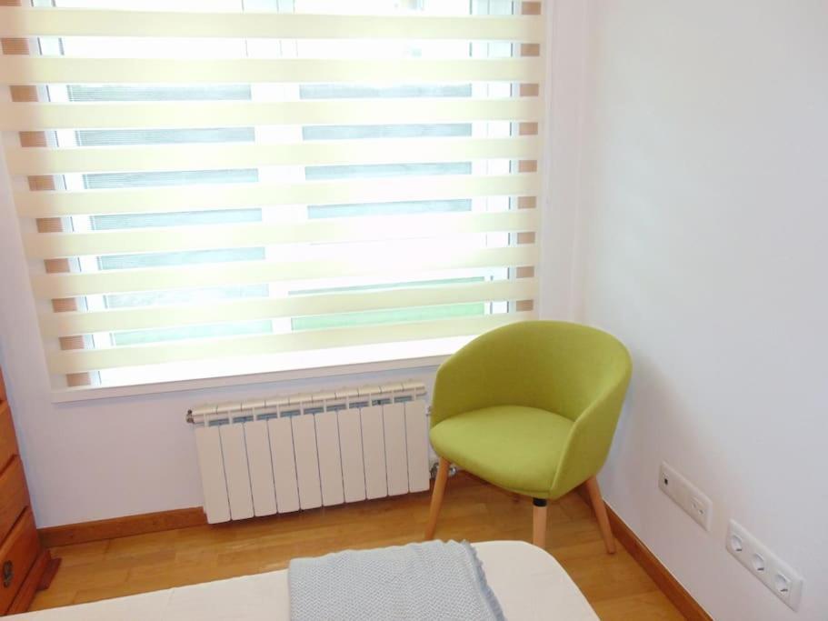 Apartamento Con Jardin Сантьяго-де-Компостела Екстер'єр фото