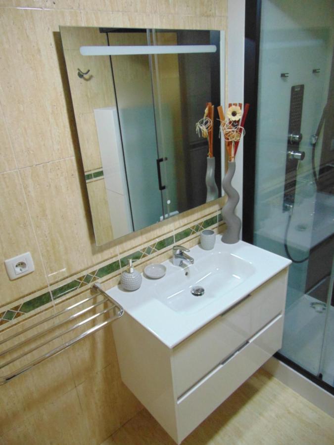 Apartamento Con Jardin Сантьяго-де-Компостела Екстер'єр фото