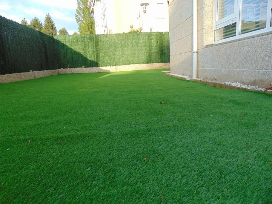 Apartamento Con Jardin Сантьяго-де-Компостела Екстер'єр фото
